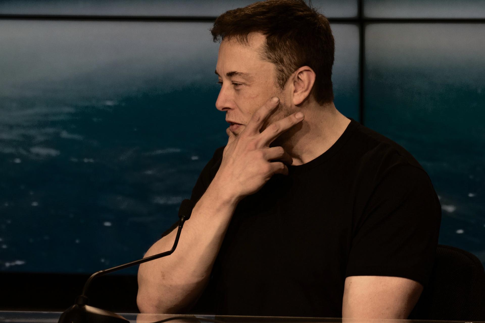 elon-musk-flickr-2018.jpg (2047×1365)